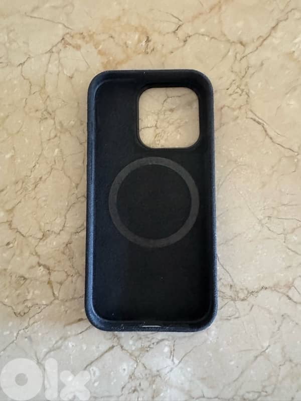 Iphone 15 pro Premium Alcantara case 12