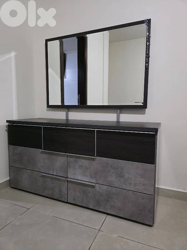 Full Bedroom with Matress 0