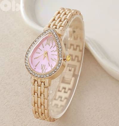 Women watch quartz