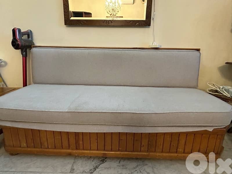 Living Room for Sale 0