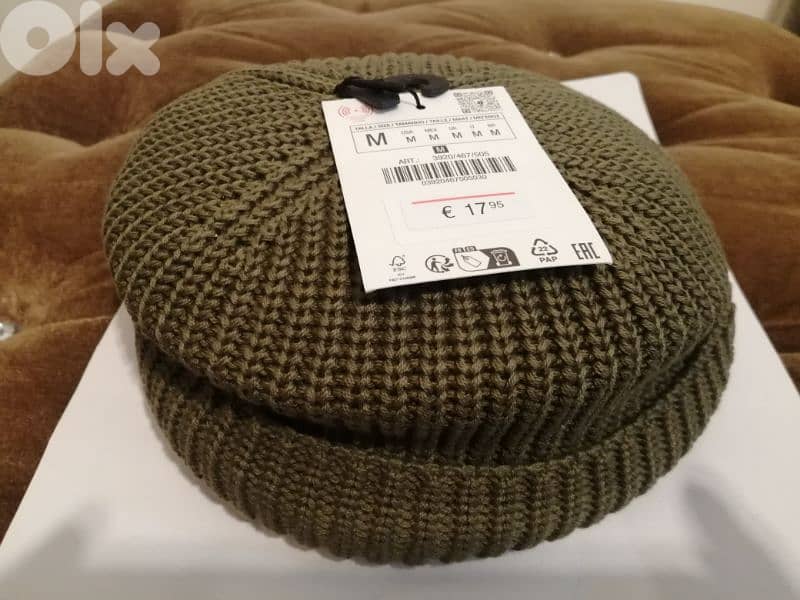 ZARA SHORT KNIT BEANIE 0