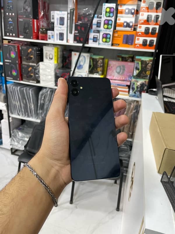 samsung a05 top still new 2