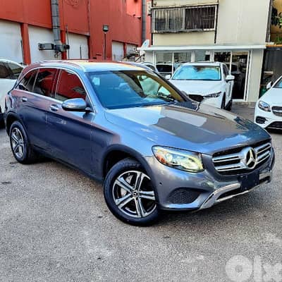 MERCEDES-BENZ GLC 300 4MATIC LUXURY EDITION 2017 MINT CONDITION