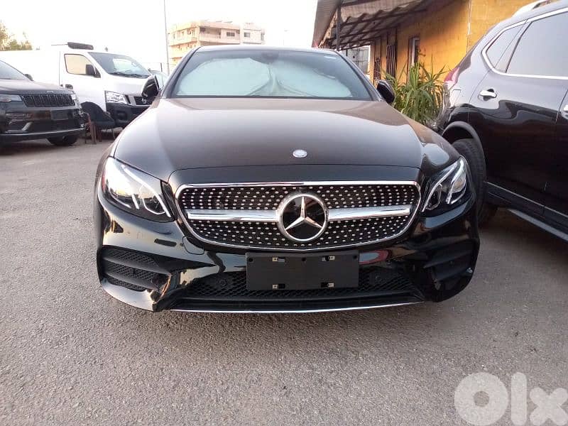 Mercedes-Benz E300 2018 - AMG Package - Black on Black 0