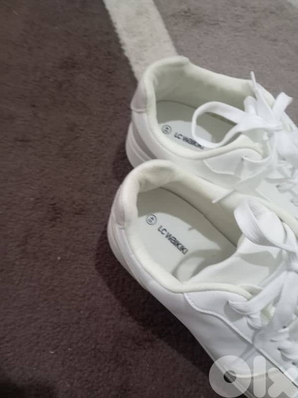 حذاء قياس ٤٥ ملبوس لابسة واحدةlc waikiki 1