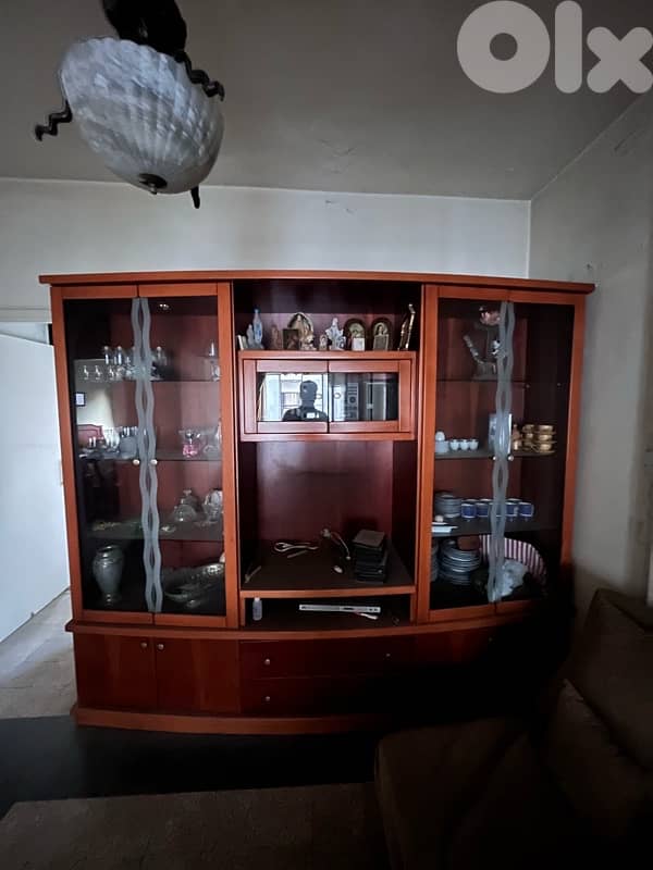 ‏خزانة خشب كرزي 4