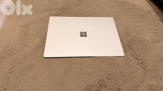 Microsoft laptop NO SCRATCHES AT ALL not laggy