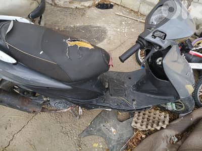 موتسيك شغال بس بدو بطارية بدو ترتيب