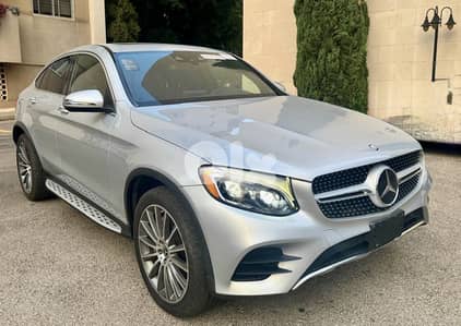 Mercedes GLC 300 4matic Coupe  AMG LINE Clean Carfax