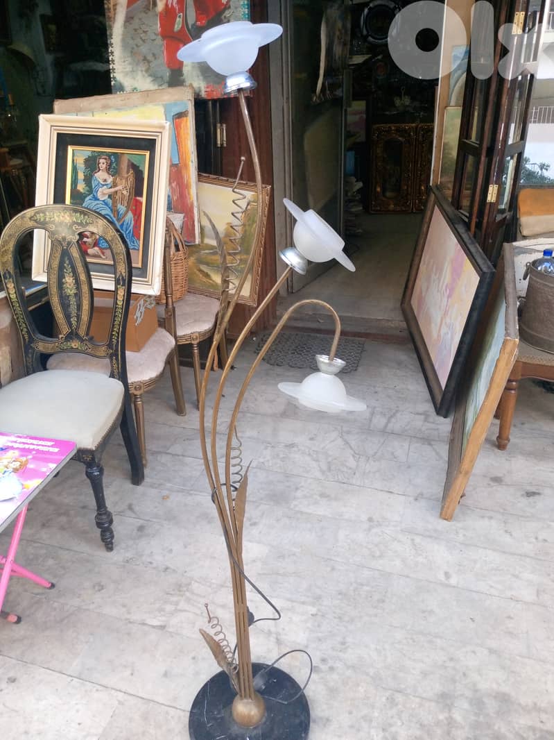 لمبادير فورفوجي عامود 3 لمبات قديم 2