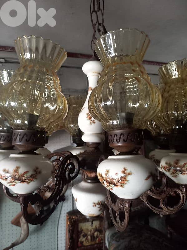 ثرية بورسلين قديمة ٨ لمبات 1