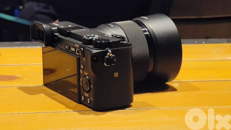 Sony a6400 with lenses 0