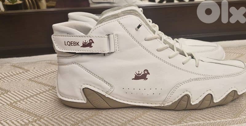 43 size Men sports shoes 1