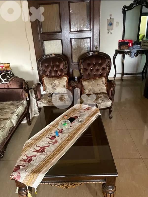 صالون كامل خشب زين قلعة ٨ قطع ب ٢٠٠$ يا بلاش يعني 2