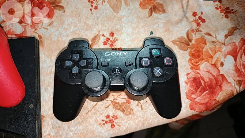 for parts, ps2 slim + 2 controllers + 1 PS3 copy controller 2