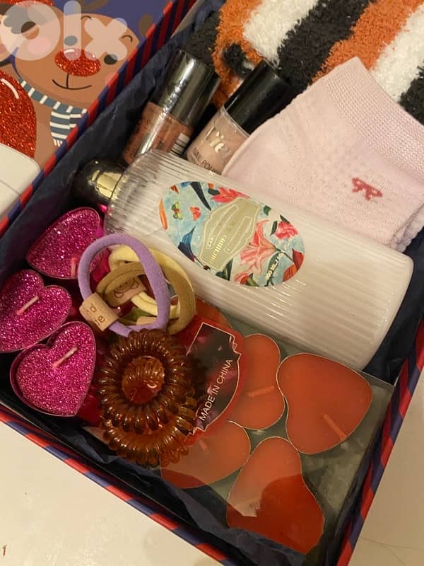 10- item gift box 4