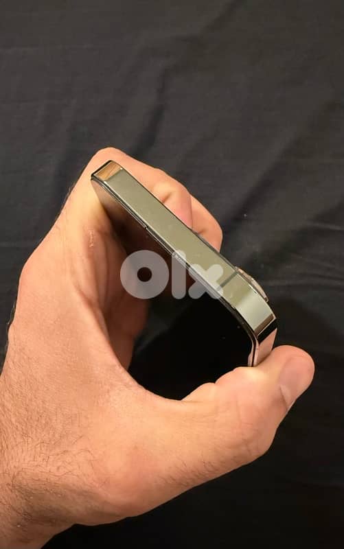 Iphone 13 Pro 256gb battery 83% 3