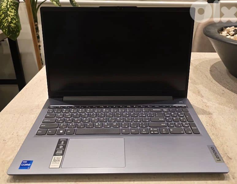 Lenovo IdeaPad Slim 3 0