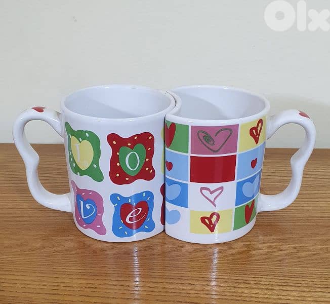 2 mug special and very beautiful  look new 10$ bi  ashrafiye 03723895 6