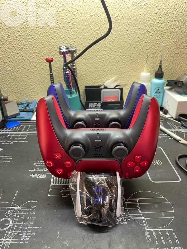 PS5 Controller Charging Station 2