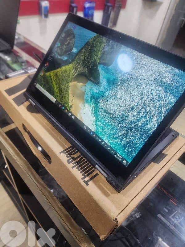 lenovo yoga used like new 0