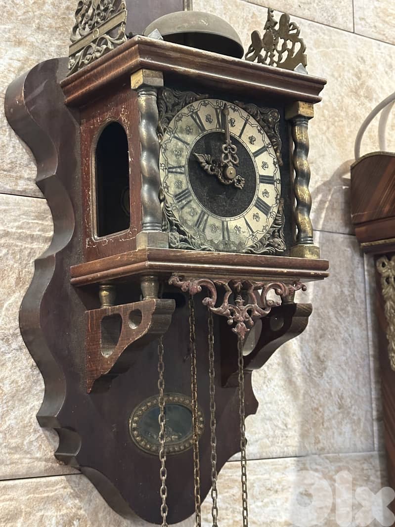 Wall Clock from the Late 20th Century in Oak Case 0