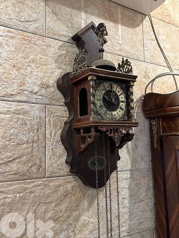 Wall Clock from the Late 20th Century in Oak Case 2