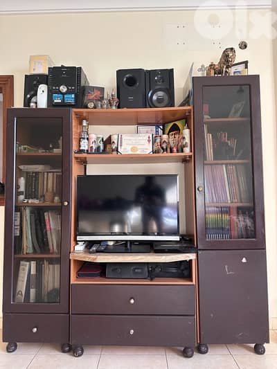 book sheld and tv cabinet