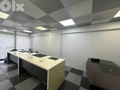 Shop / Office For Rent In Jdeideh محل او مكتب للاجار في جديدة