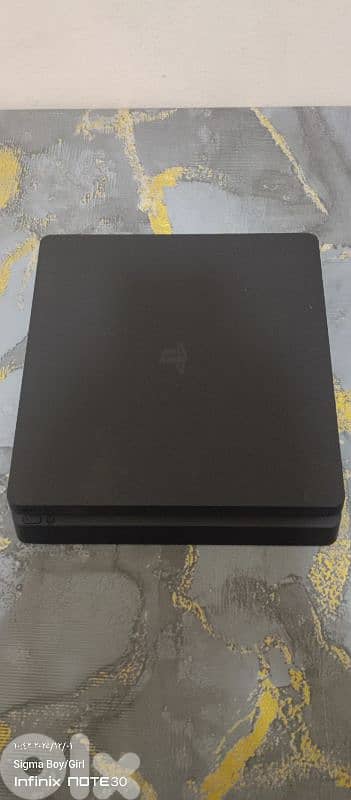 للبيع: PS4 Slim ومجموعة إكسسوارات وألعاب بحالة ممتازة! 0