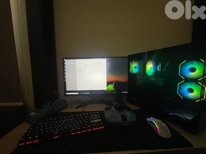 Hot Pc , Hot price used for 4 months only. 2