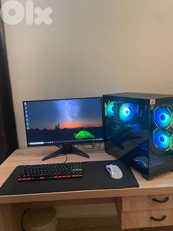 Hot Pc , Hot price used for 4 months only. 3