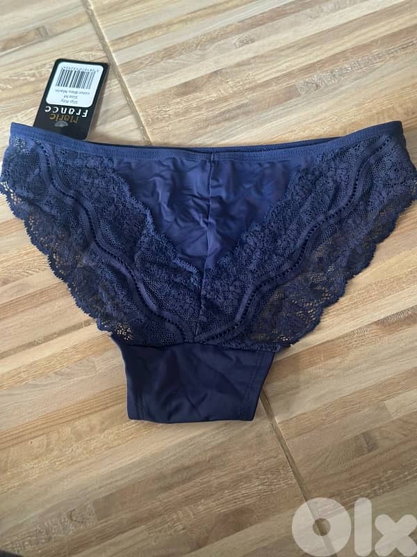 La Senza, La vie en rose, Marie France 7