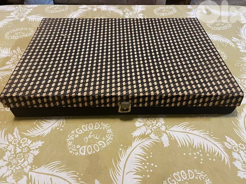 طاولة زهر قديمة من زمن الاتحاد السوفييتي - نادرة 4