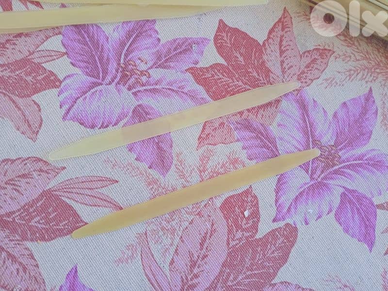 عود ولوازم عود  اوتار اليس ريش سيلكون  عضم جملة جملة ومفرق 8