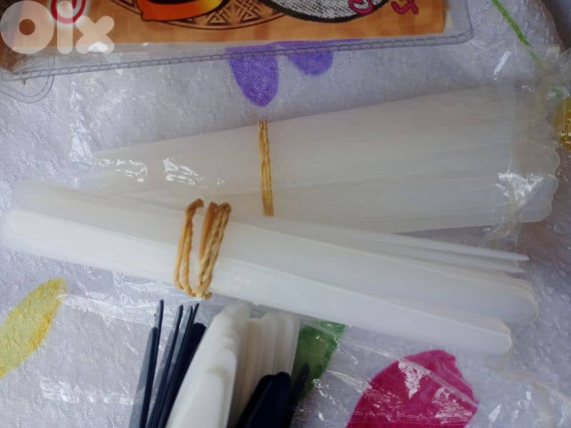 عود ولوازم عود  اوتار اليس ريش سيلكون  عضم جملة جملة ومفرق 12