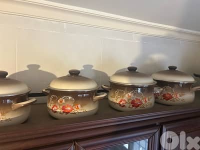 طقم طنتجر غير مستعمل