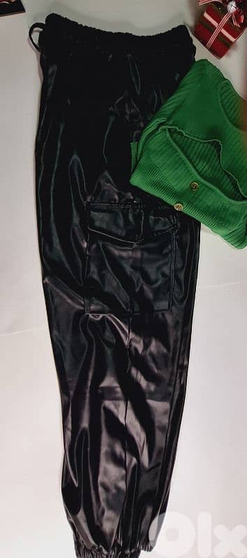 بنطلون جلد لميع