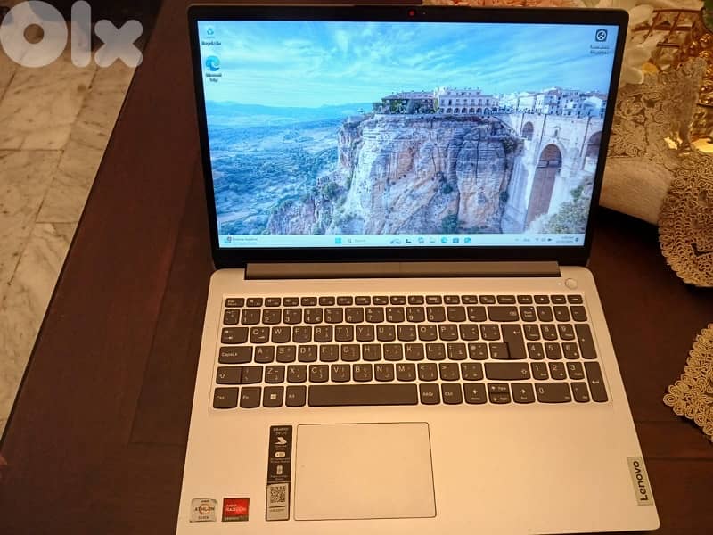 Lenovo IdeaPad 1 2