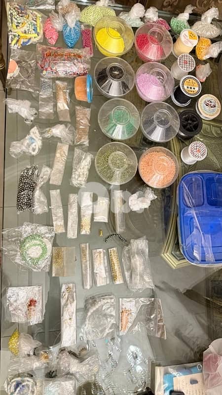 بضاعة خرز-أساور-سناسل 0