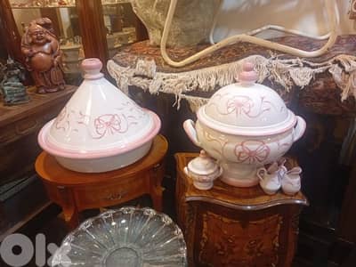 نشتري و نبيع  اثاث المنازل و الفضيات و النحاسيات بأسعار مدروسة