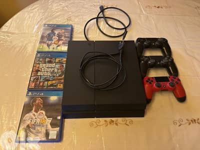 PS4 Fat – Excellent Condition + 3 Original Controllers + 3 Games