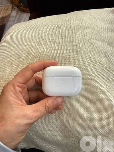 Airpods Pro 2 charging case