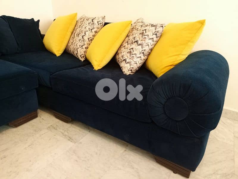 Navy Blue Velvet Corner Sectional Sofa صالون أزرق مخملي مع وسائد 3