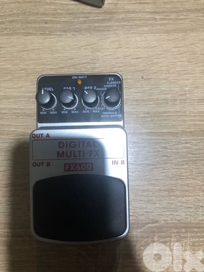Behringer FX600 Multi Effects Pedal