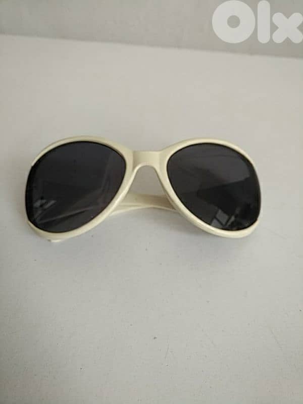 White sunglasses - Not Negotiable 0