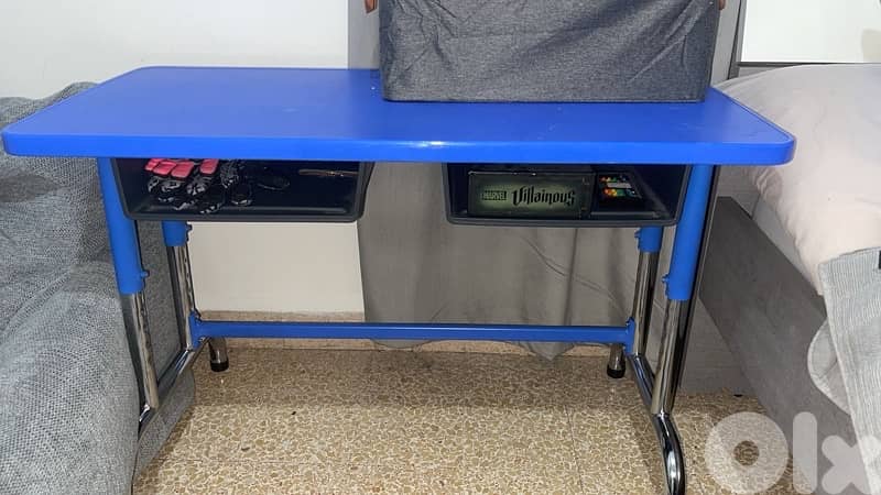 table and chair for kids 0