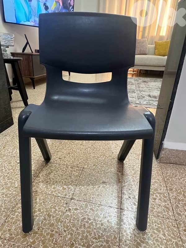 table and chair for kids 4