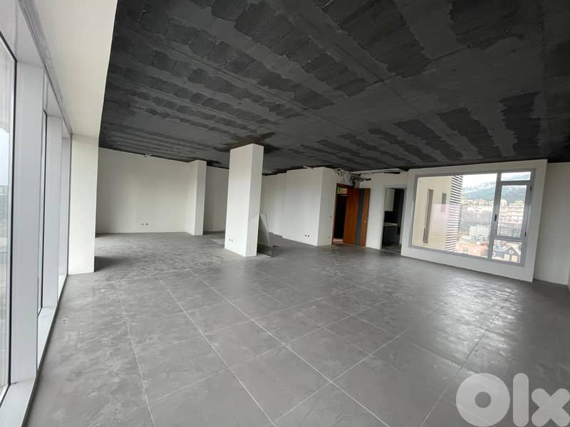 Office for sale in Dbayeh - مكتب للبيع في ضبية 0