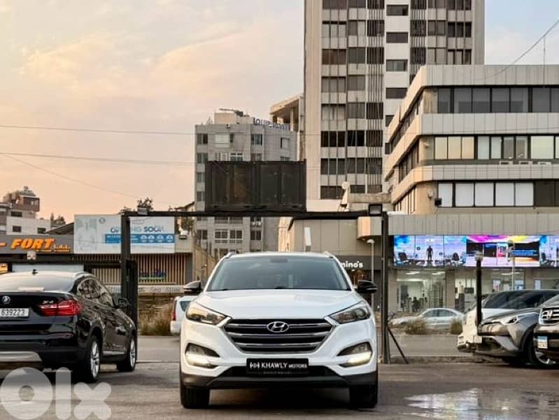 Hyundai Tucson 2.0L 1 owner!! 0